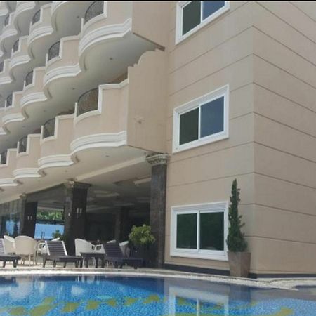 Lk Noble Suite Pattaya Exteriör bild