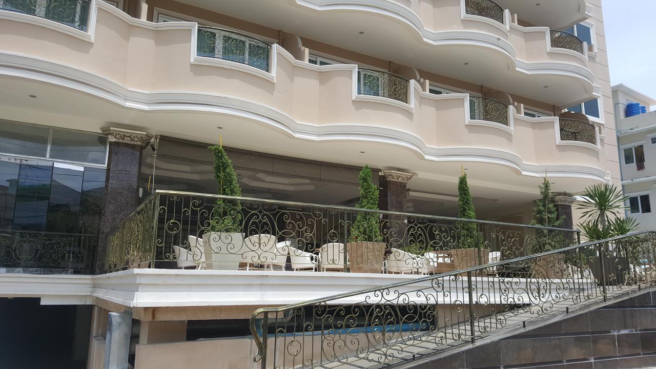 Lk Noble Suite Pattaya Exteriör bild