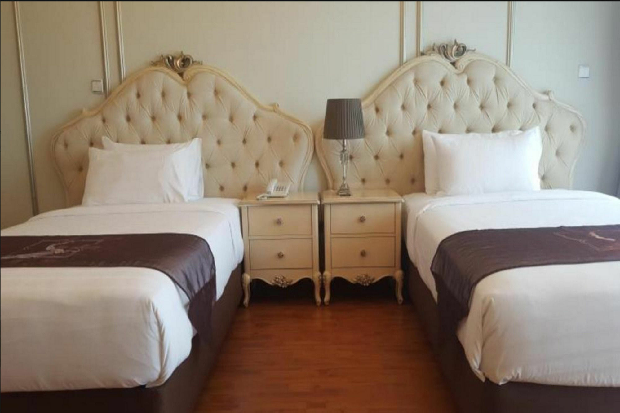 Lk Noble Suite Pattaya Exteriör bild