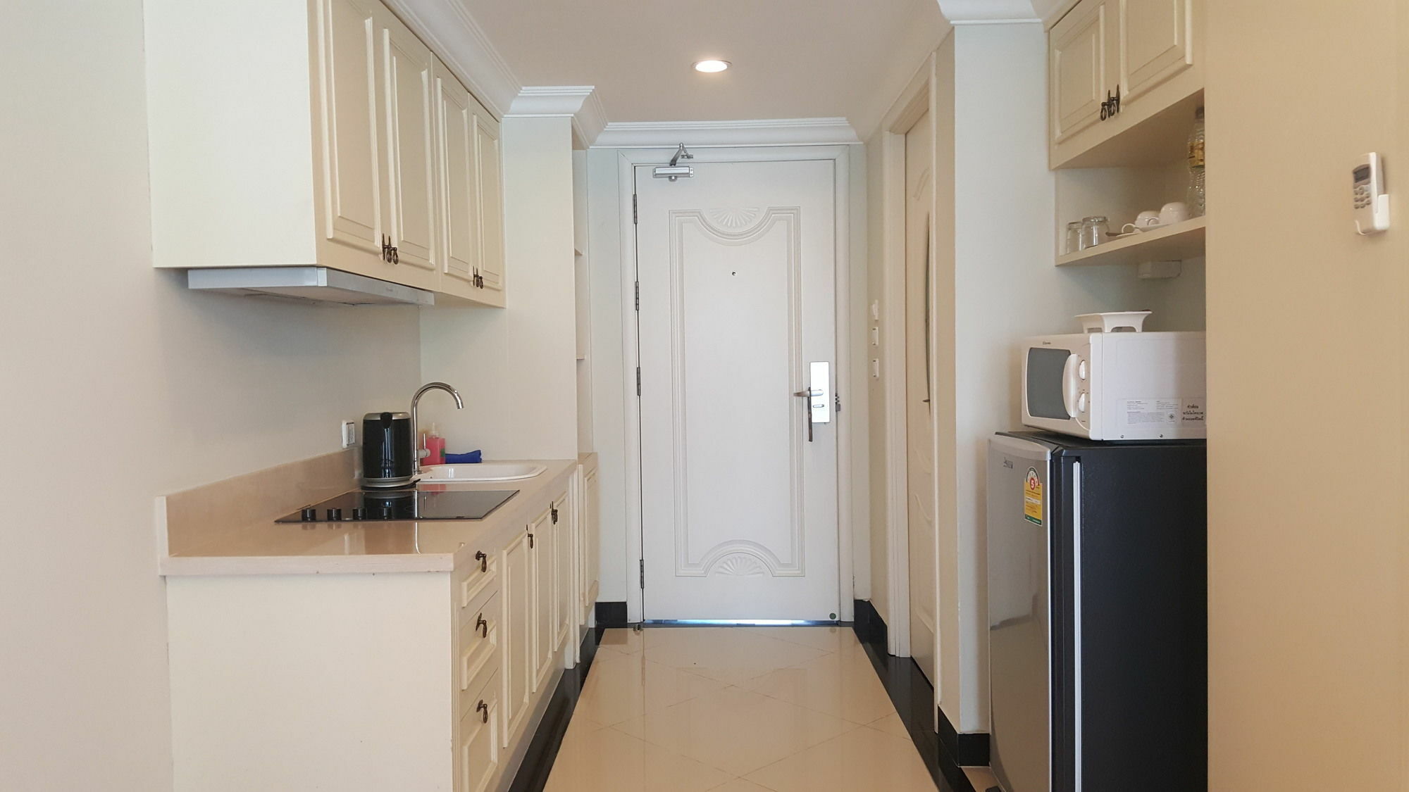 Lk Noble Suite Pattaya Exteriör bild